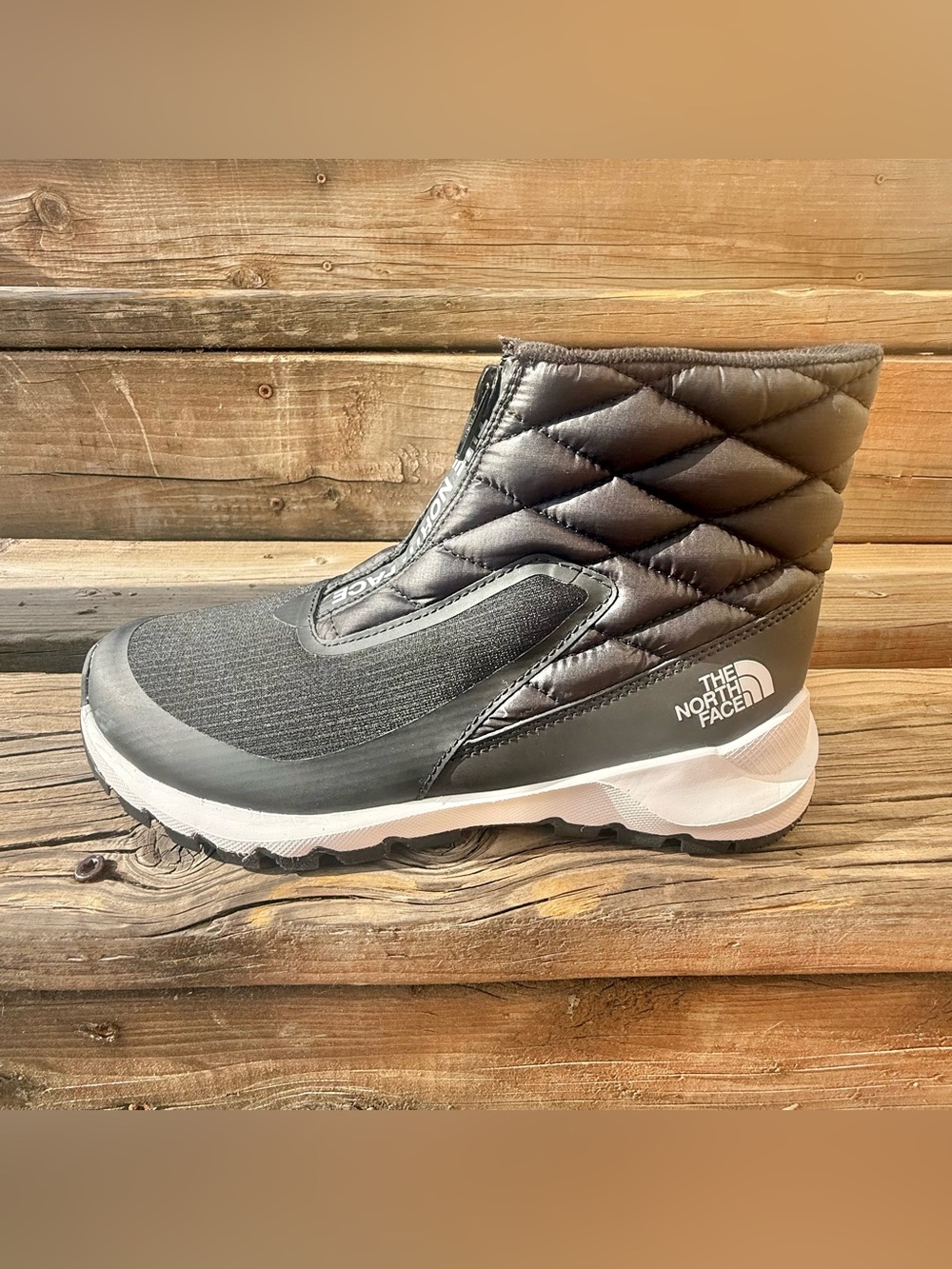 The North Face ThermoBall Eco Zip Black Winter Boots Women’s 8
